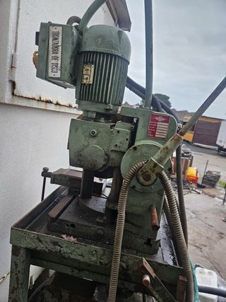 Sierra de corte industrial para metal