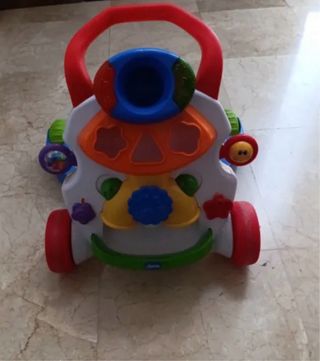 Correpasillos infantil con juegos