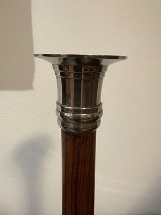 Candelabro antiguo metal plateado y madera