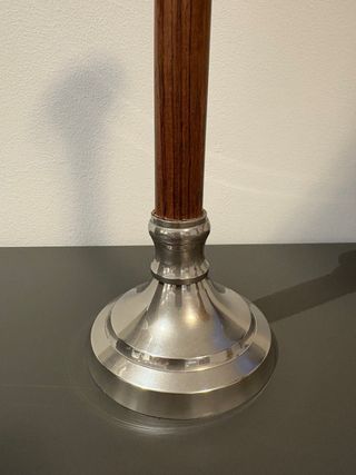 Candelabro antiguo metal plateado y madera