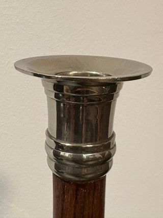 Candelabro antiguo metal plateado y madera