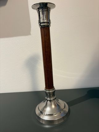 Candelabro antiguo metal plateado y madera