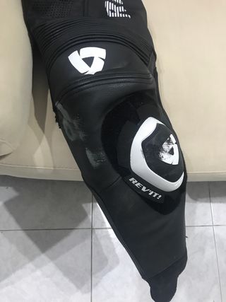 Mono moto talla 48 Revit Argón Negro/Blanco/Rojo