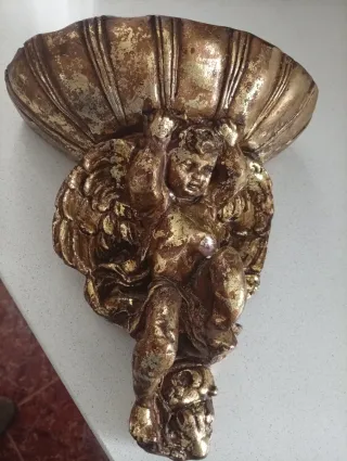 Figura angelito decoración dorado