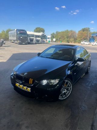 BMW E92 320i
