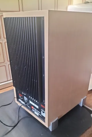 Home Cinema JBL Plata y Negro