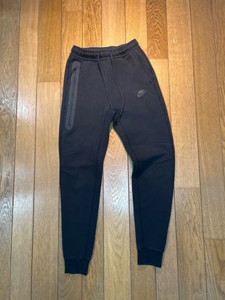 Tuta Nike Tech Fleece nera S, prezzo trattabile