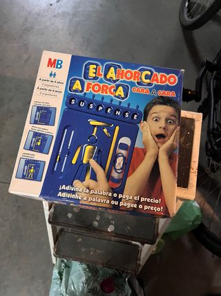 Juego de mesa MB El Ahorcado Cara a Cara