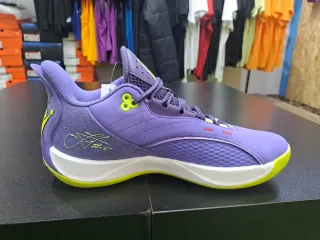 Zapatilla Baloncesto 361 Nikola Jokic Morado/Amari