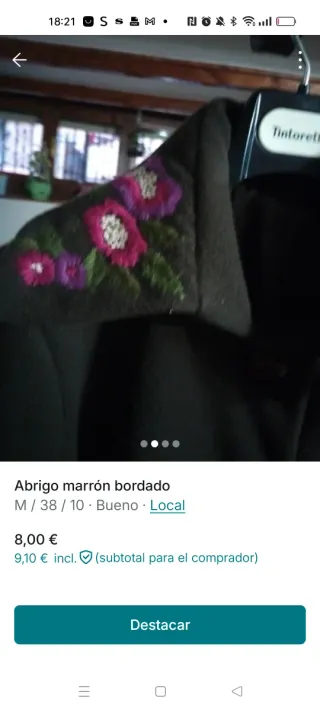 Abrigo marrón bordado