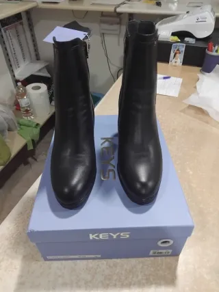 Stivali Keys n.38 pelle nera