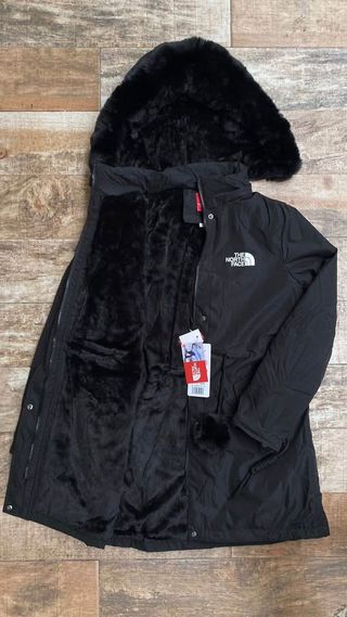 Chaqueta The North Face Negra con Capucha