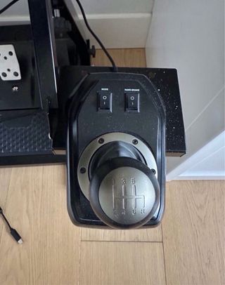 Cockpit Simulación Volante y Pedales+Soporte GANGA