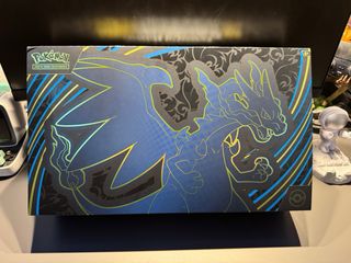 Caja Ultrapremium Mega-Charizard EX