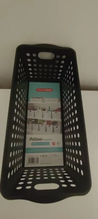 Cesta organizadora negra de plástico