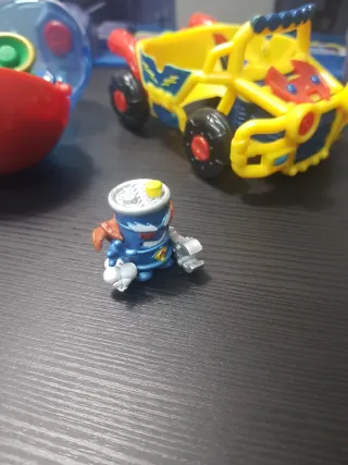 Superthings Cuartel Guarida