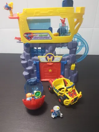 Superthings Cuartel Guarida