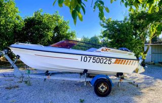Embarcación deportiva BoXer 4.4 + Evinrude 90 CV