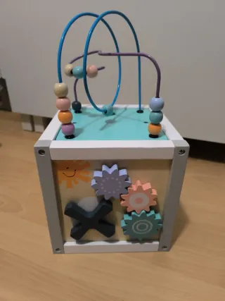 Caja sensorial de madera