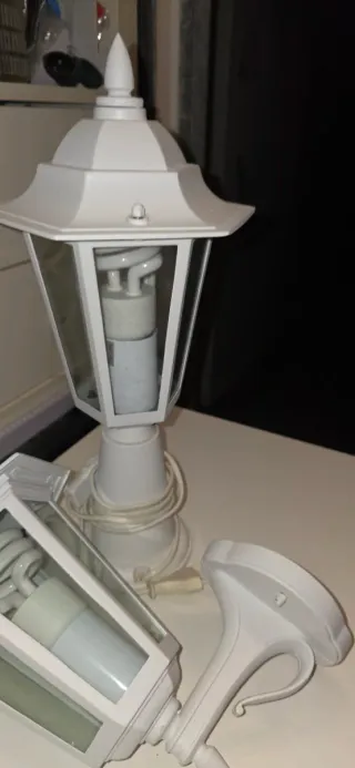 Apliques de pared blancos