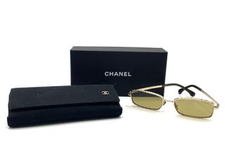 E1803302-0 Gafas de Sol Chanel Doradas