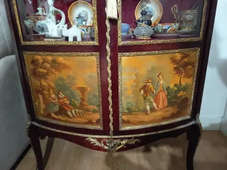 Vitrina de madera y cristal estilo francés antigua