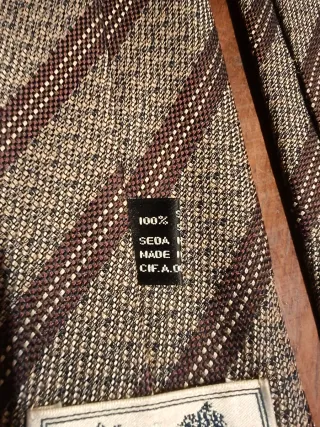 Corbata seda 100% Allan Brooks