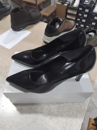 Décolleté vernice nera tacco 40