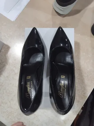 Décolleté vernice nera tacco 40