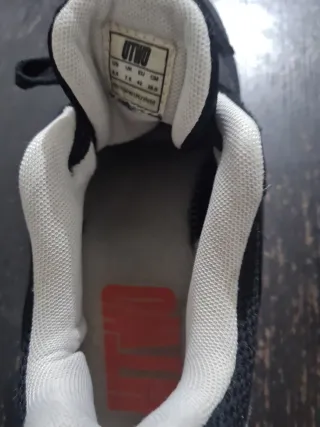 Zapatillas Nike Negras y Blancas