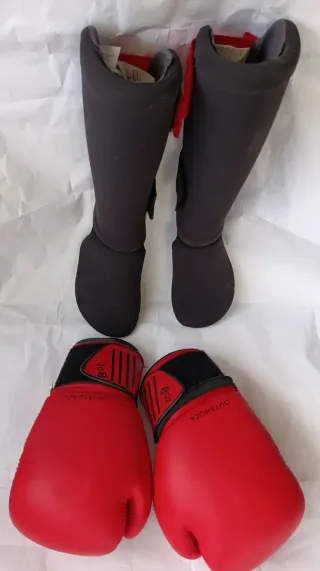 Espinilleras y Guantes Decathlon T S