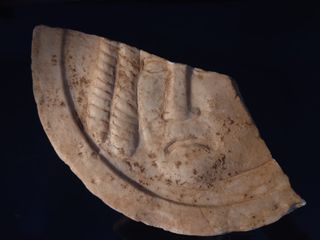 Fragmento mármol romano Oscilum antiguo