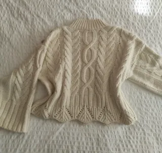 Jersey de punto con botones joya