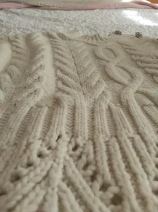 Jersey de punto con botones joya