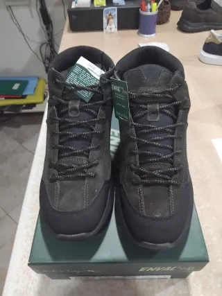 Scarponcino Enval Gore-Tex N.45