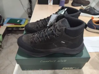 Scarponcino Enval Gore-Tex N.45