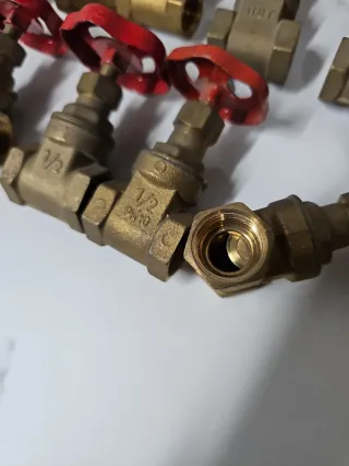 10 Grifos de Compuerta de Latón 1/2