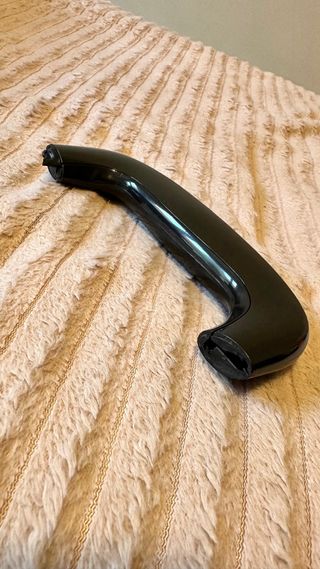 Maleta de mano (10 kilos). Manilla para arreglar.