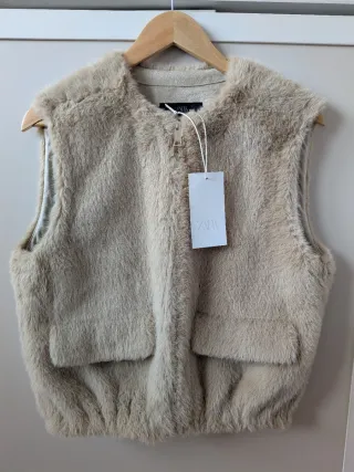 NUEVO Chaleco Zara