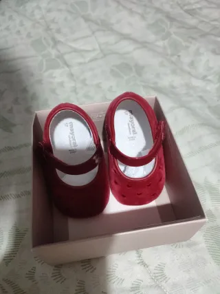Zapatos Mayoral rojos para bebé número 17 sin usar