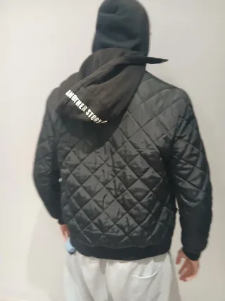 Chaqueta acolchada negra