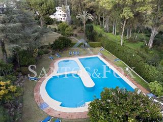 Piso en venta en Puerto Banús en Marbella
