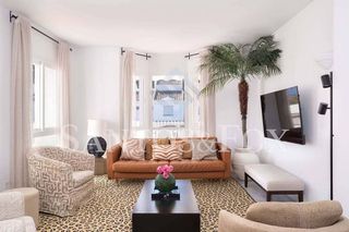 Piso en venta en Los Naranjos - Las Brisas en Marbella