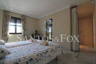 Piso en venta en Puerto Banús en Marbella