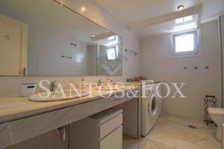 Piso en venta en Puerto Banús en Marbella