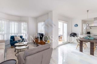 Piso en venta en Los Naranjos - Las Brisas en Marbella