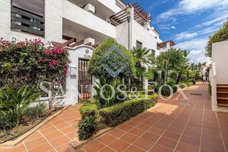 Piso en venta en Nueva Andalucía centro en Marbella