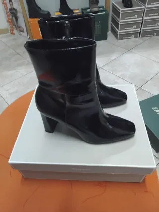 Stivaletti Tamaris n.39 neri lucidi