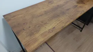 Mesa de escritorio madera y metal
