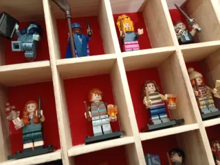 Vitrina expositora para figuras de LEGO